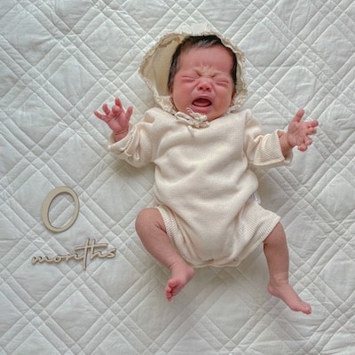 赤ちゃんの写真をスマホで可愛く撮る方法10選〜撮っておきたいシーンもご紹介！